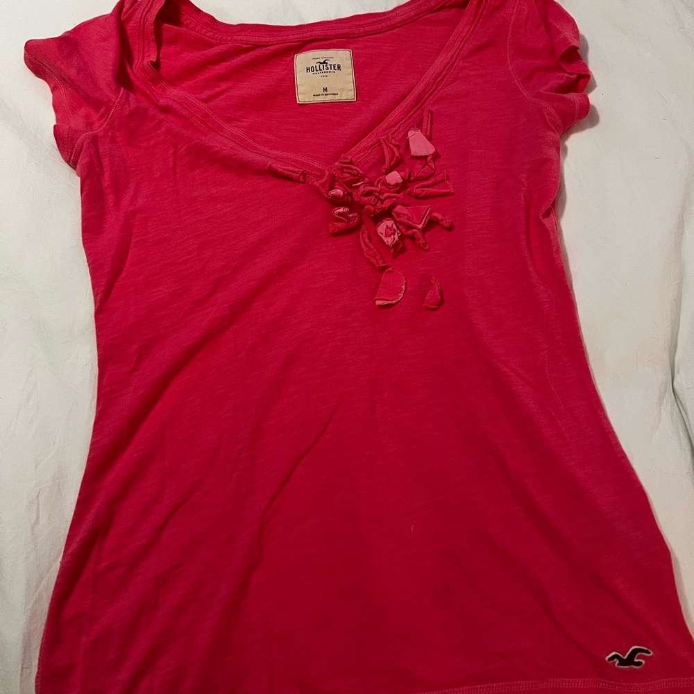 Hollister Flower Embellishment Pink Vneck Tshirt